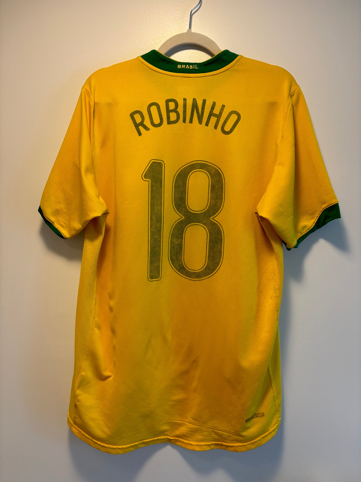 Brazil 2006-07 Home Kit Robinho (L)